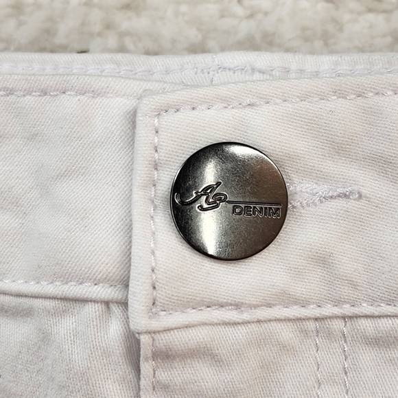 A3 Denim Women's Plus Size Raw Hem White Jean Short - 16W - Picture 3 of 6